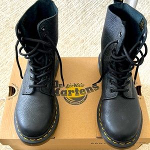 Dr. Martens AirWair with bouncing soles size 7